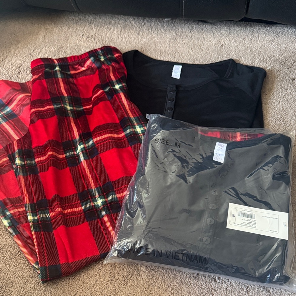 Stars Above 2PC NWT PJ Set size M Women’s